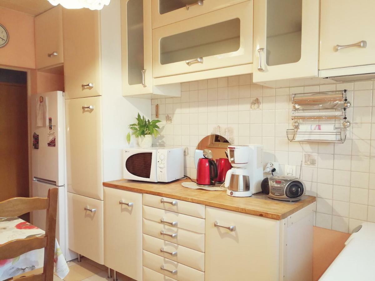 Ferienwohnung Chez Violette Destry Exterior foto